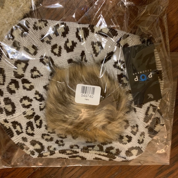 Beige and Brown Animal Print Beret - Picture 2 of 3